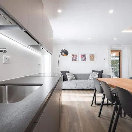 La Giostra Deluxe Apartment Drena